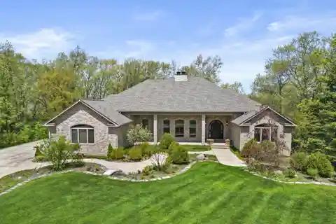 Elegant Ranch Retreat with Endless Potential