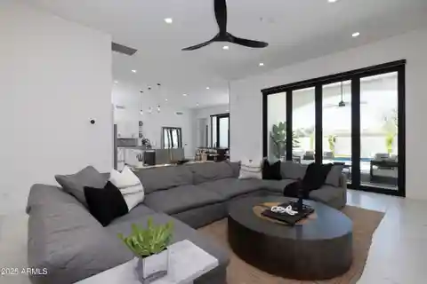 A Perfect Blend of Luxury and Comfort