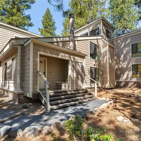 RARELY AVAILABLE FOREST PINES CONDO