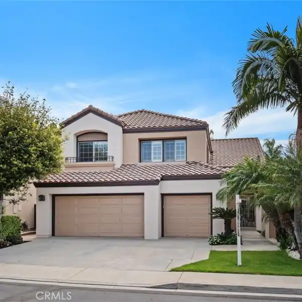 LUXURY, COMFORT, AND CONVENIENCE IN A GATED SETTING