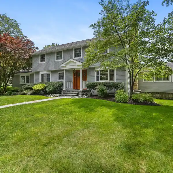 RESORT-STYLE WATERFRONT LIVING ON DOGWOOD LAKE