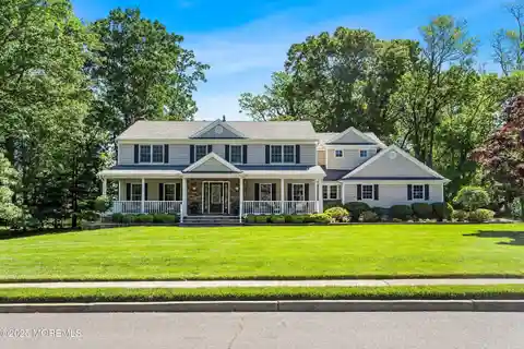 Stunning and Sprawling Colonial Filled with Upgrades