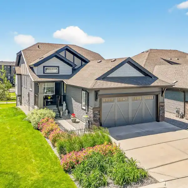 SOUTHWEST-FACING SHOWHOME WITH STUNNING WALKOUT