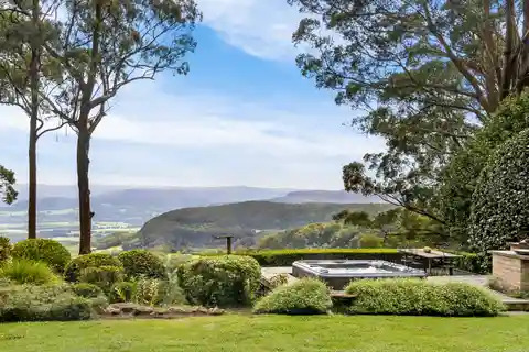 Modern Home with Amazing Views