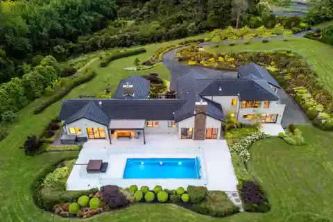 Rural Escape with City Convenience