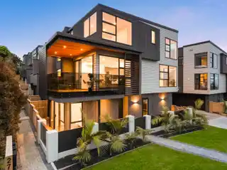 Spacious Residence Positioned for Both Convenience and Lifestyle