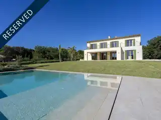 Luxe Finca on a Stunning Plot Near a Historic Town