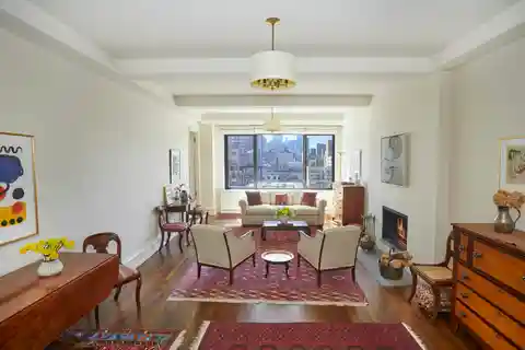 Beautifully Renovated High-Floor Home