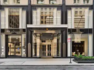 Full-Floor Art Deco Masterpiece