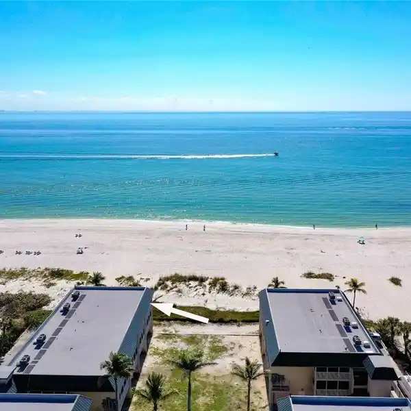 UNBEATABLE GULF-FRONT LOCATION ON SANIBEL ISLAND