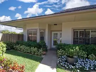 Fabulous Bungalow in Golf & Tennis Village