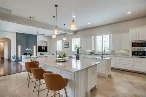 Timeless Luxury on Prestigious West Bluffview Corner