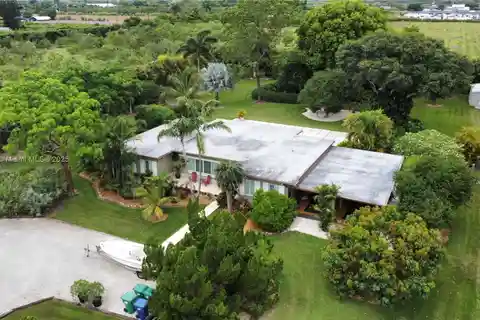 A Tropical Oasis