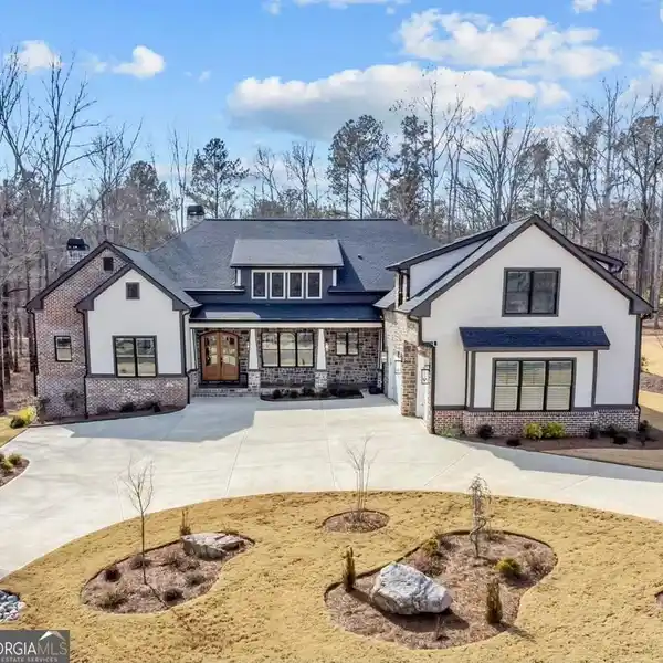 NEARLY NEW HOME AT HARMONY BAY ON LAKE OCONEE
