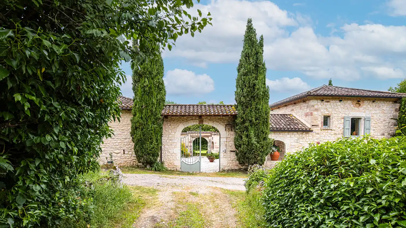 Magnificent Estate in a Natural Setting