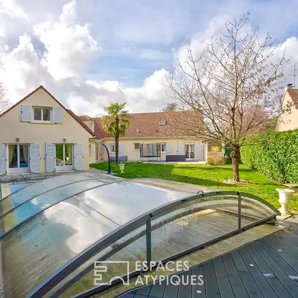FAMILY HOUSE WITH SWIMMING POOL