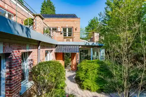 Beautiful Renovated Villa in Exceptional Location
