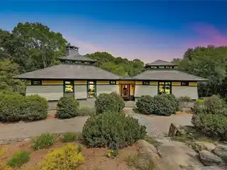 Exclusive Retreat in No Bottom Pond