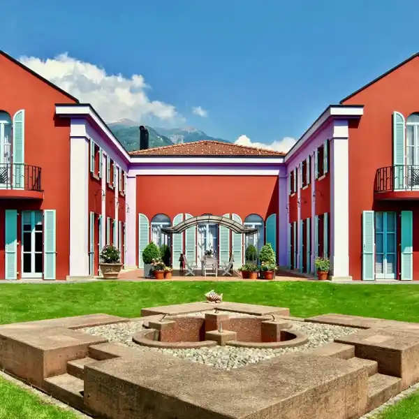 CHARMING AND UNIQUE VILLA