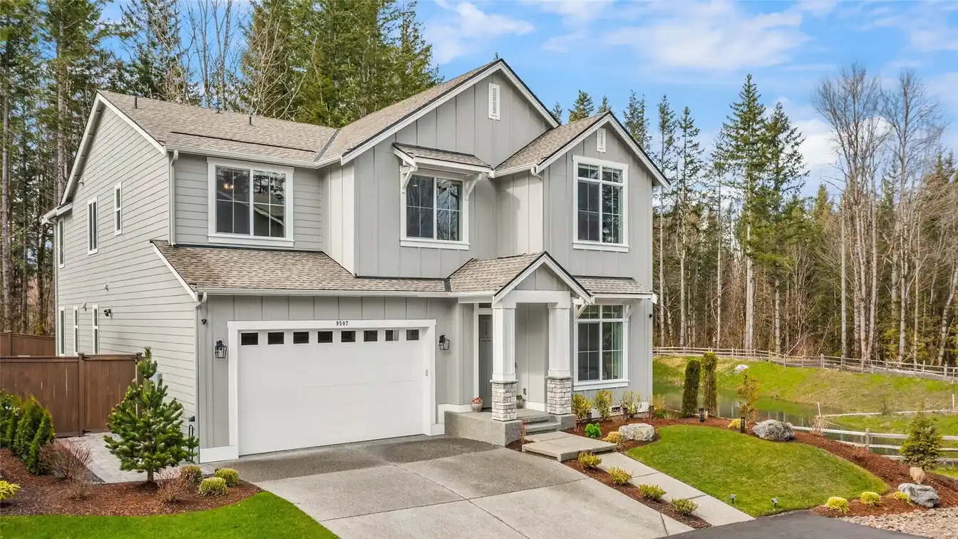 Immaculate Home in Cascade Pointe