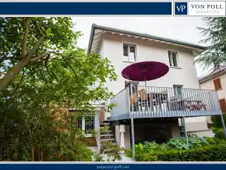 Extensively Renovated Home Blending Comfort and Practicality