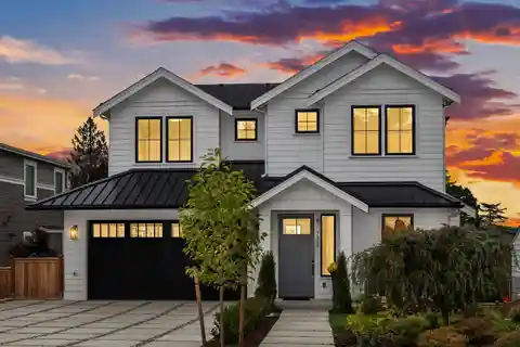 New Modern Farmhouse in the Heart of View Ridge