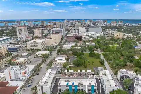 Pristine End Unit Townhouse in the Hot Uptown District