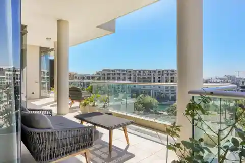 Modern Apartment in Sought After Kylemore at the Waterfront Marina