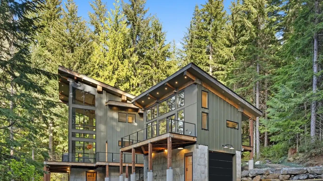 Stunning Woodland Retreat