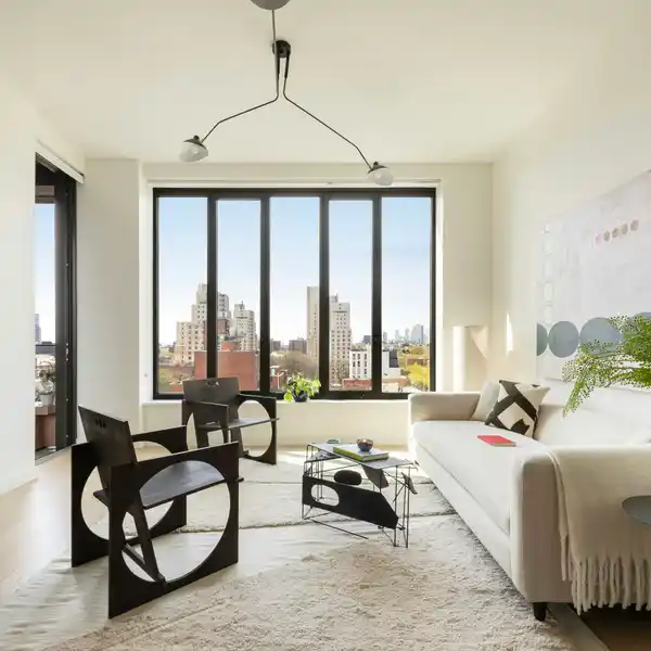DESIGNER HOME WITH VIEWS AND A TERRACE