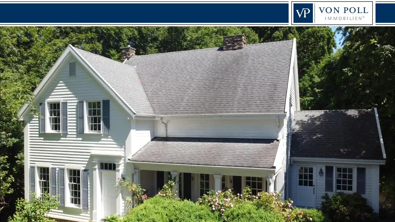 Country House in Timber Frame Construction in Us East Coast Style in an Excellent Location