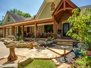 One-Of-A-Kind Luxury Estate in Loudon