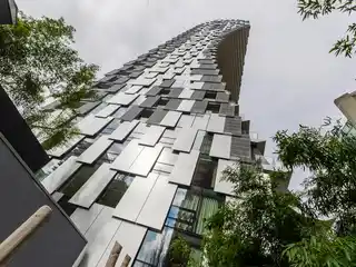 Beautiful Two Bedroom in Alberni by Kengo Kuma