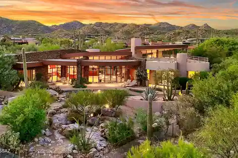Dramatic Contemporary Residence Designed by Acclaimed Tucson Architect