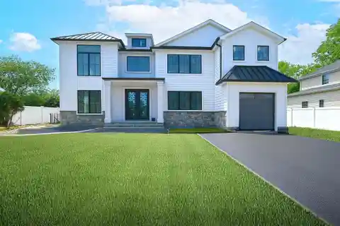 Masterfully Crafted Colonial Perfectly Positioned Mid-Block