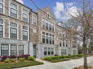 Meticulously Designed Townhome