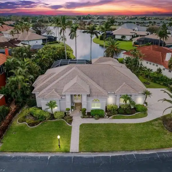 EXQUISITE CUSTOM HOME IN GULF HARBOUR YACHT & COUNTRY CLUB