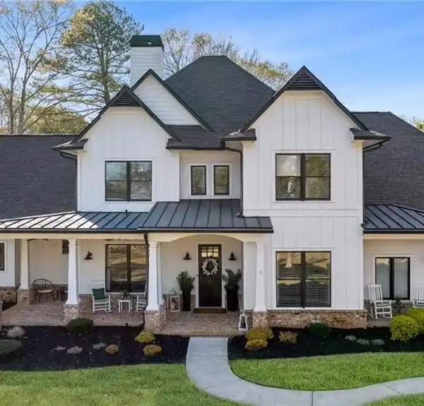 MODERN FARMHOUSE RETREAT