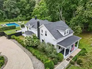 Renovated Historic Captain's Home