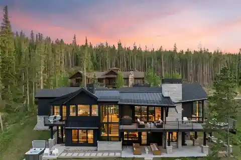 Unique Mountain Contemporary Home