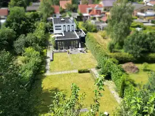Bauhaus Villa in a Sought-after Lakeside Location