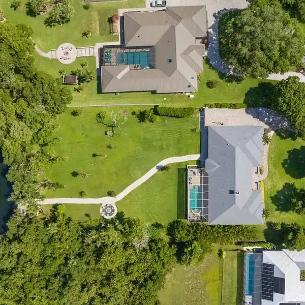 MAJESTIC OLD FLORIDA-STYLE HOME