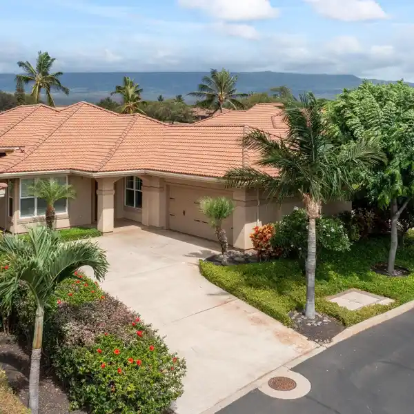 BEAUTIFULLY APPOINTED HOME IN HOKULANI GOLF VILLAS