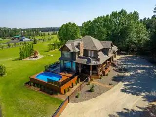 Private Mountain Retreat with Pool and Spa