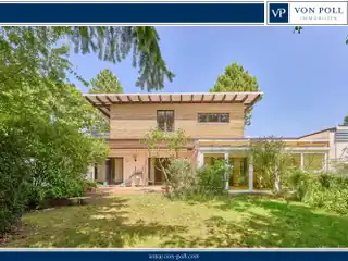 Stylish Bungalow in the Popular Steinbergviertel with an Extension, Idyllic Garden & Winter Garden