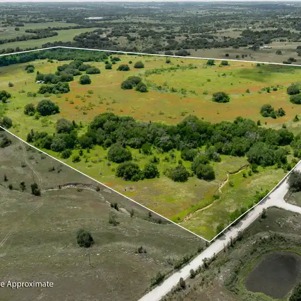 EXPANSIVE AND VERSATILE 117-ACRE PROPERTY