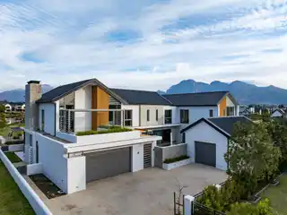 Extraordinary Home in the Val De Vie Estate