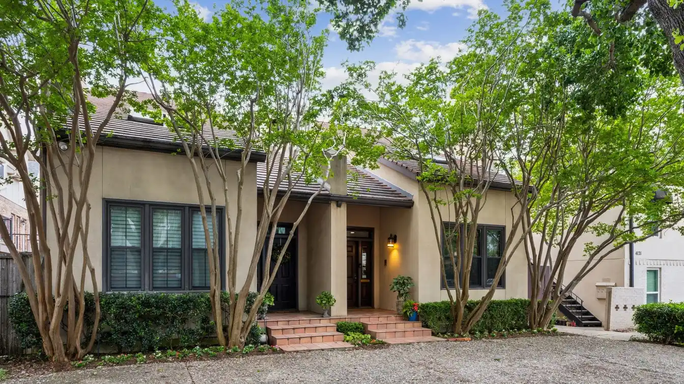 Fabulous Single-family Attached Home in University Park