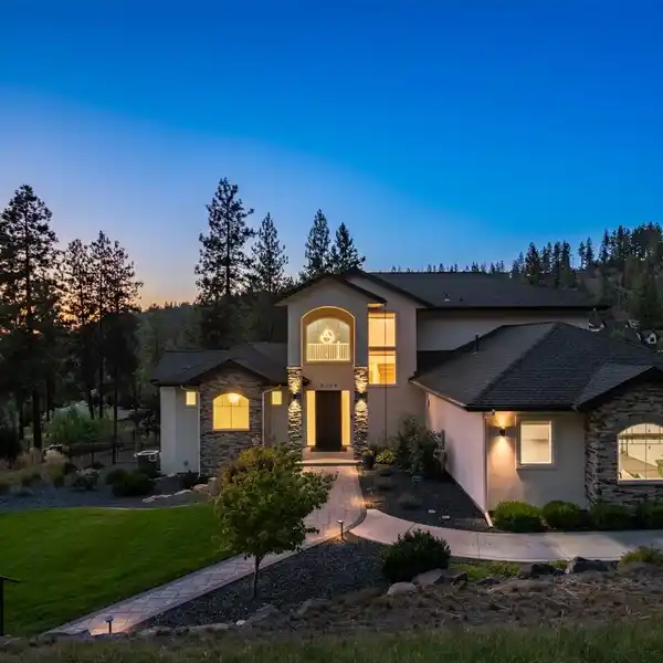 CASA BELLA CONTEMPORARY