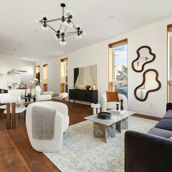 RARE CORNER RENOVATED TOWNHOUSE